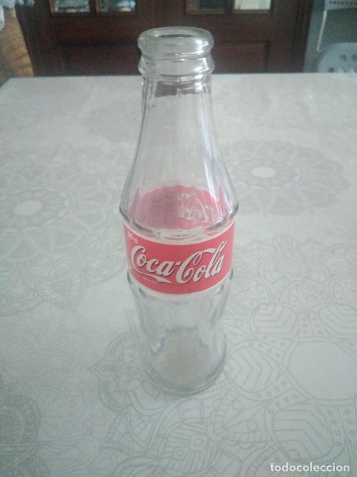 Sammeln von Coca-Cola und Pepsi: Botella de Coca Cola.