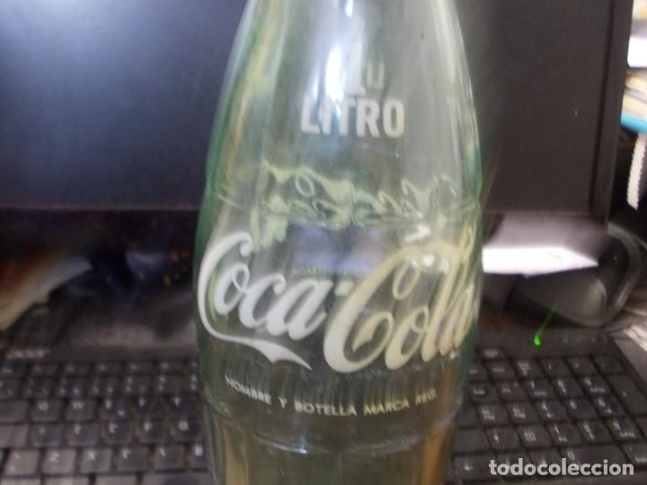Coleccionismo de Coca-Cola y Pepsi: Botella serigrafiada Coca Cola un litro - Foto 2