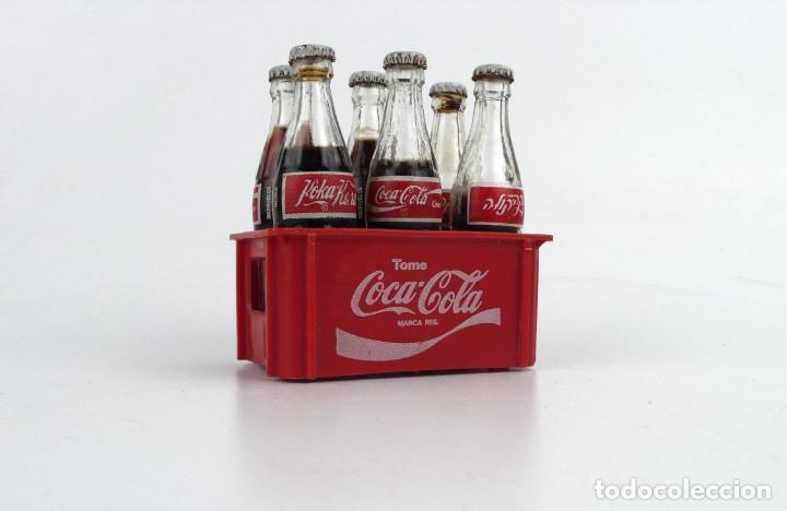 COCA-COLA - MINIATURA - FICTICIO - PUBLICIDAD (Coleccionismo - Botellas y Bebidas - Coca-Cola y Pepsi)