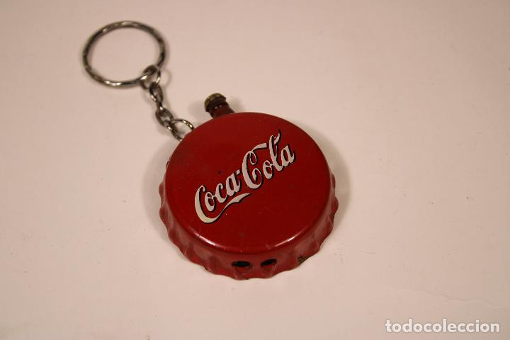 Collecting of Coca-Cola and Pepsi: antiguo mechero chapa llavero cocacola