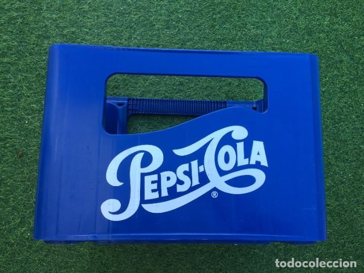 Collecting of Coca-Cola and Pepsi: BONITA CAJA VINTAGE DE PEPSI COLA AZUL DE PLASTICO PARA 15 ENVASES DE VIDRIO