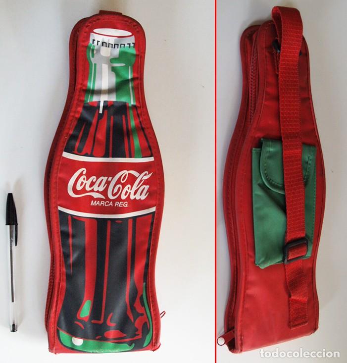 Collecting of Coca-Cola and Pepsi: ESTUCHE COCA COLA CON FORMA DE BOTELLA - VAC&Iacute;O - PUBLICIDAD DE REFRESCO COCACOLA - CON BOLSILLO