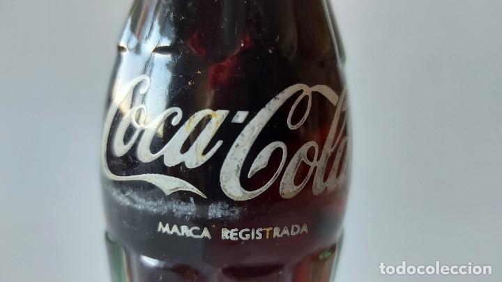 Coleccionismo de Coca-Cola y Pepsi: BOTELLA COCA-COLA CON ESPUMA - Foto 7