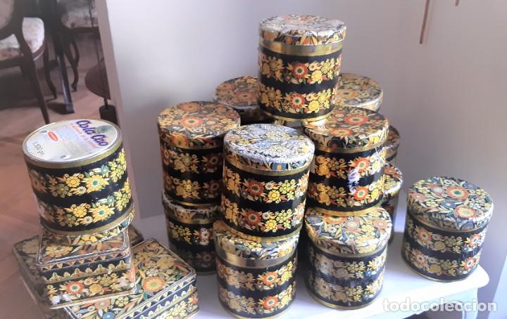 Coleccionismo de Coca-Cola y Pepsi: 19 latas de Cola Cao. A&ntilde;os 70.