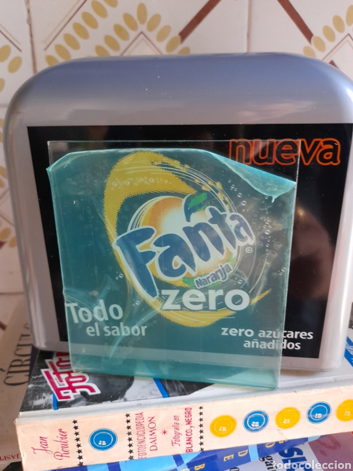 Coleccionismo de Coca-Cola y Pepsi: Servilletero de Fanta Zero - Foto 3