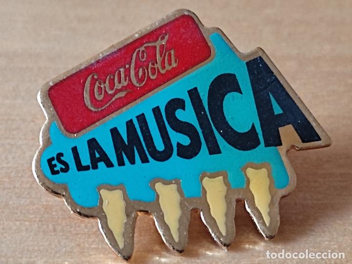 Collecting of Coca-Cola and Pepsi: COCA COLA ES LA MUSICA 3 CM LARGO