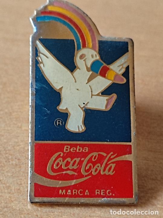 Collecting of Coca-Cola and Pepsi: COCA COLA PIN PINCHO CURRO EXPO 92 SEVILLA 3 CM ALTO