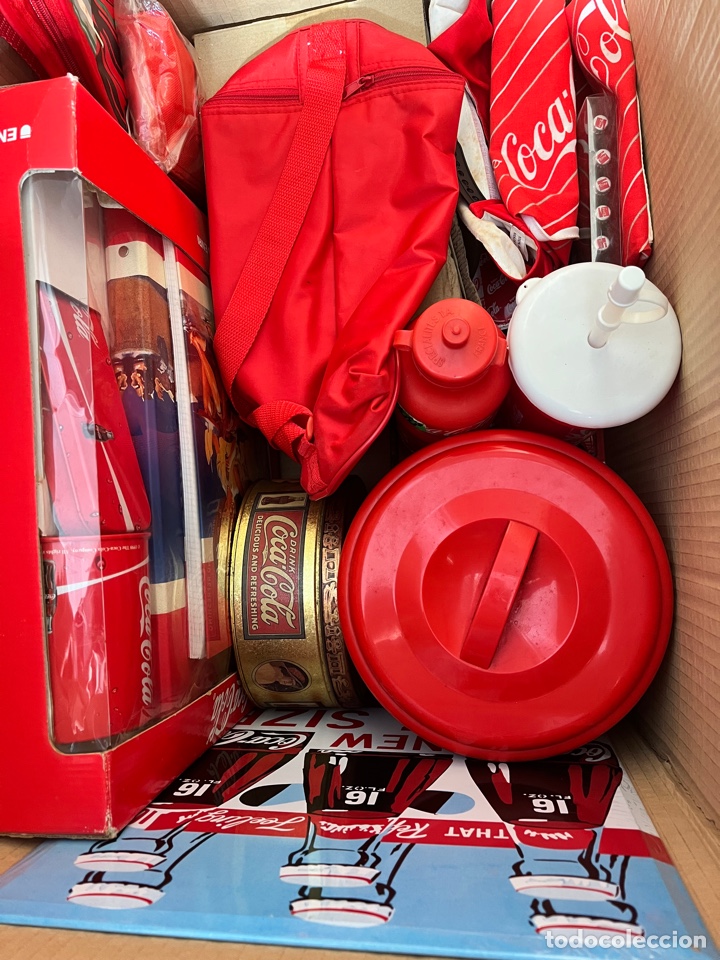 Coleccionismo de Coca-Cola y Pepsi: Coca-cola caja varios objetos - Foto 2