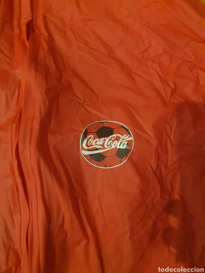 Coleccionismo de Coca-Cola y Pepsi: Chubasquero impermeable de Coca Cola - Foto 2