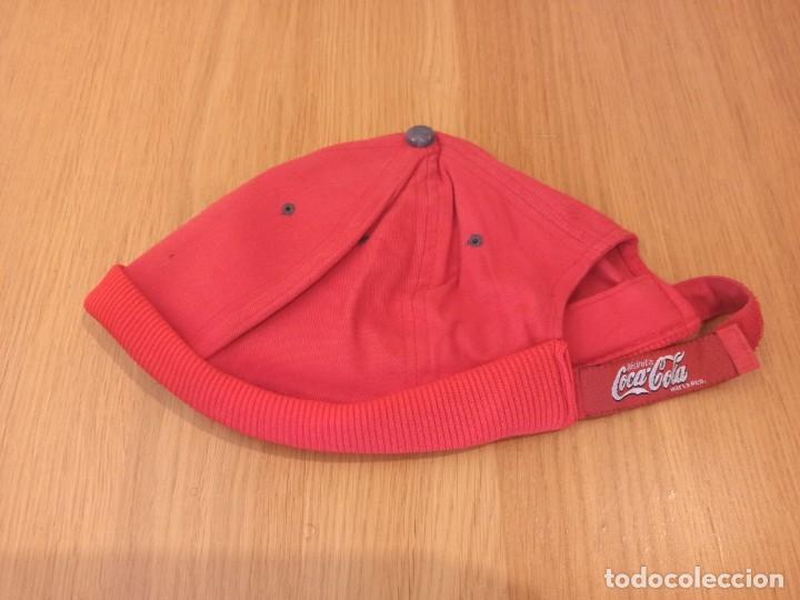 Collecting of Coca-Cola and Pepsi: Gorro Coca cola