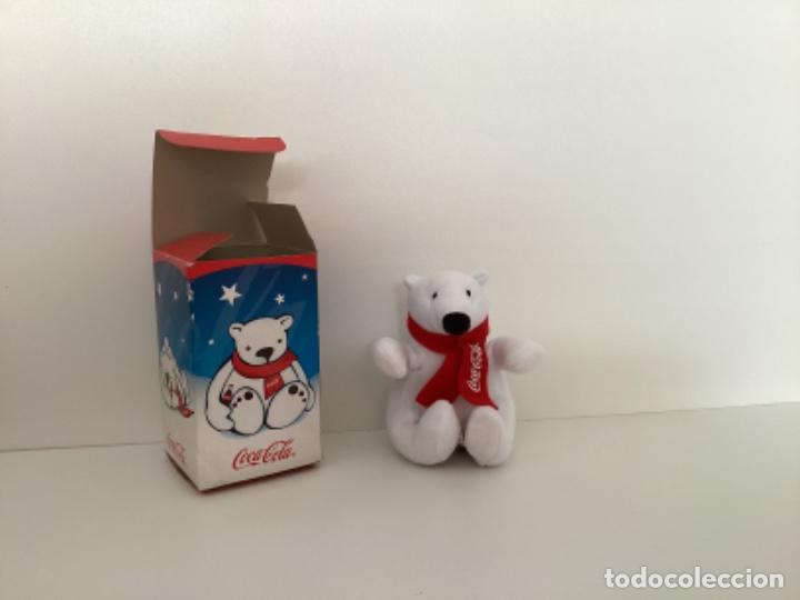 Sammeln von Coca-Cola und Pepsi: Oso de la Coca-Cola con caja de origen.