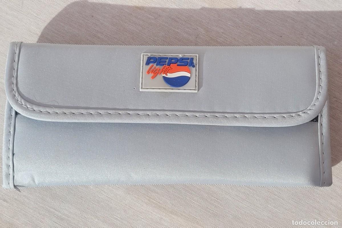 Coleccionismo de Coca-Cola y Pepsi: Set de maquillaje (brochas) de Pepsi, nuevo