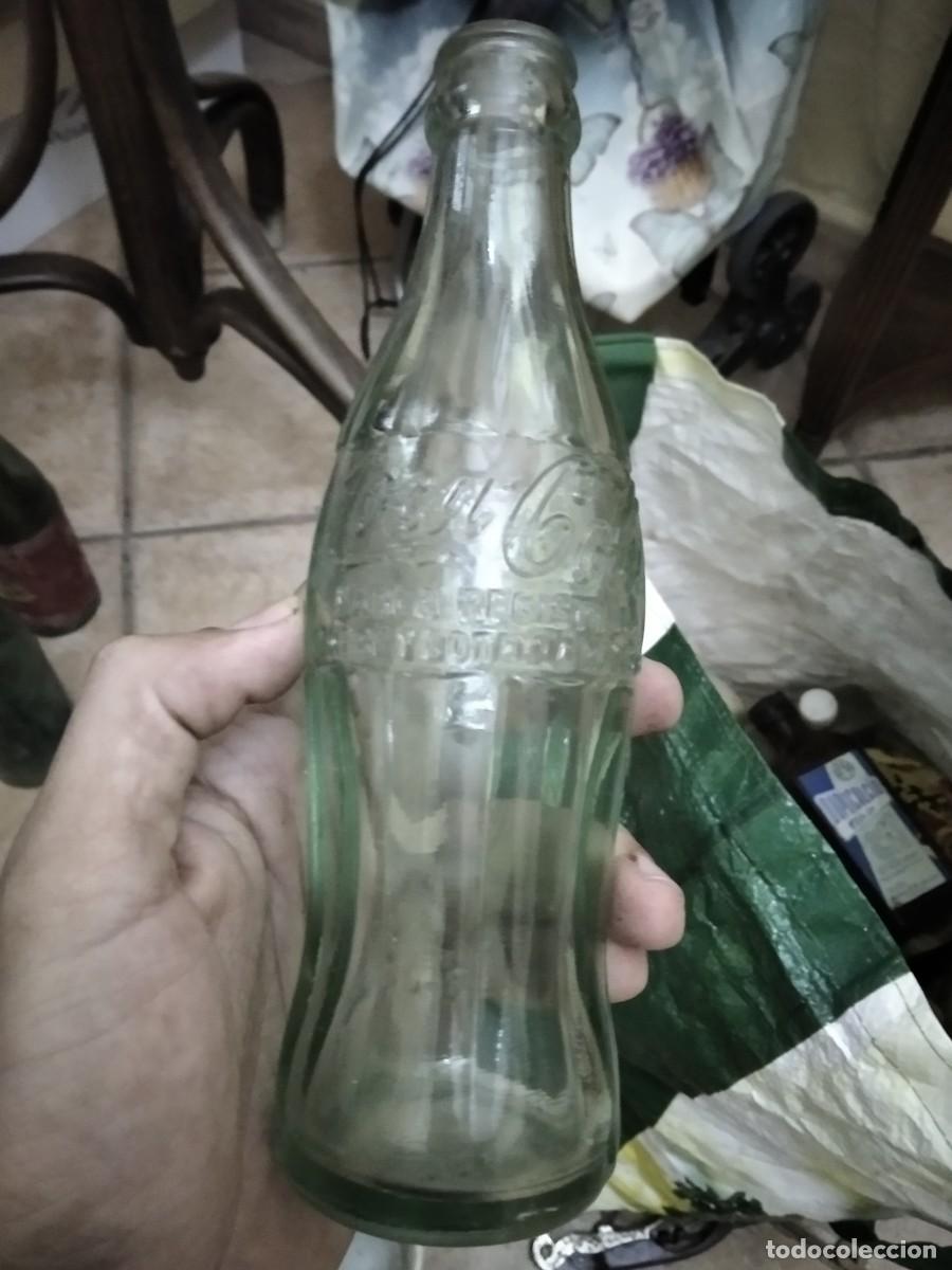 Collectionnisme de Coca-Cola et Pepsi: Antigua botella 19 cl refresco gaseosa relieve Coca Cola a&ntilde;os 40 - 50