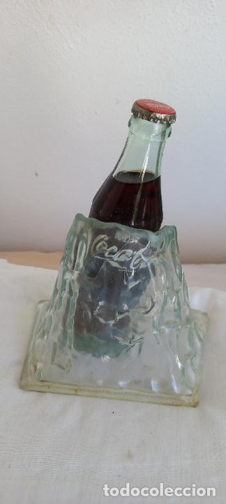 Coleccionismo de Coca-Cola y Pepsi: Expositor de Coca cola,efecto hielo, con la botella - Foto 3