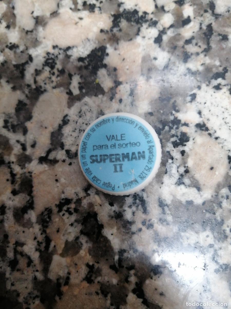Collezionismo di Coca-Cola e Pepsi: CROMO PLASTICO DE CHAPA VALE PARA EL SORTEO SUPERMAN II.