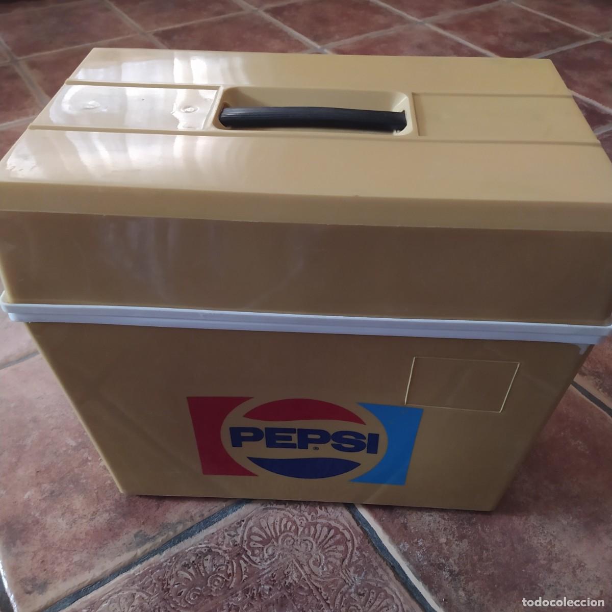 Sammeln von Coca-Cola und Pepsi: Nevera vintage pepsi