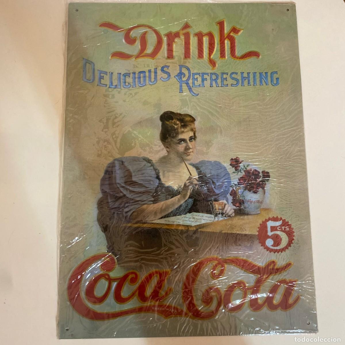 Collecting of Coca-Cola and Pepsi: CHAPA R&Eacute;PLICA DE ANTIGUO ANUNCIO COCA-COLA, CHICA VESTIDO AZUL.