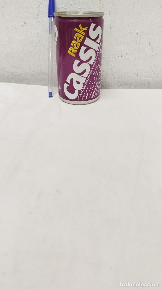 Collezionismo di Coca-Cola e Pepsi: Antigua lata de Raak cassis ,vacia.Nebida refresco