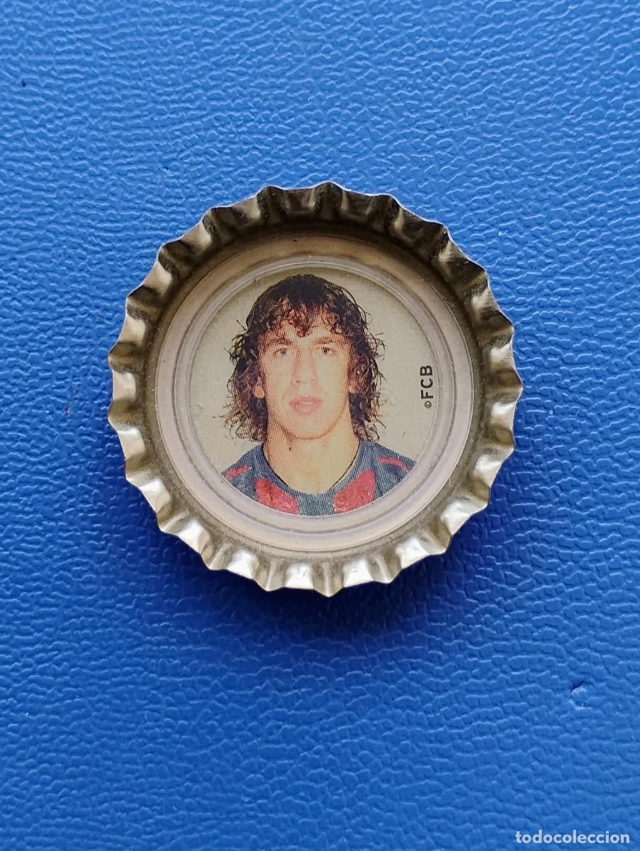 Collectionnisme de Coca-Cola et Pepsi: CHAPA/TAPON CORONA COCA COLA - JUGADOR F.C. BARCELONA PUYOL - INTERIOR BLANCO - (SIN USAR)