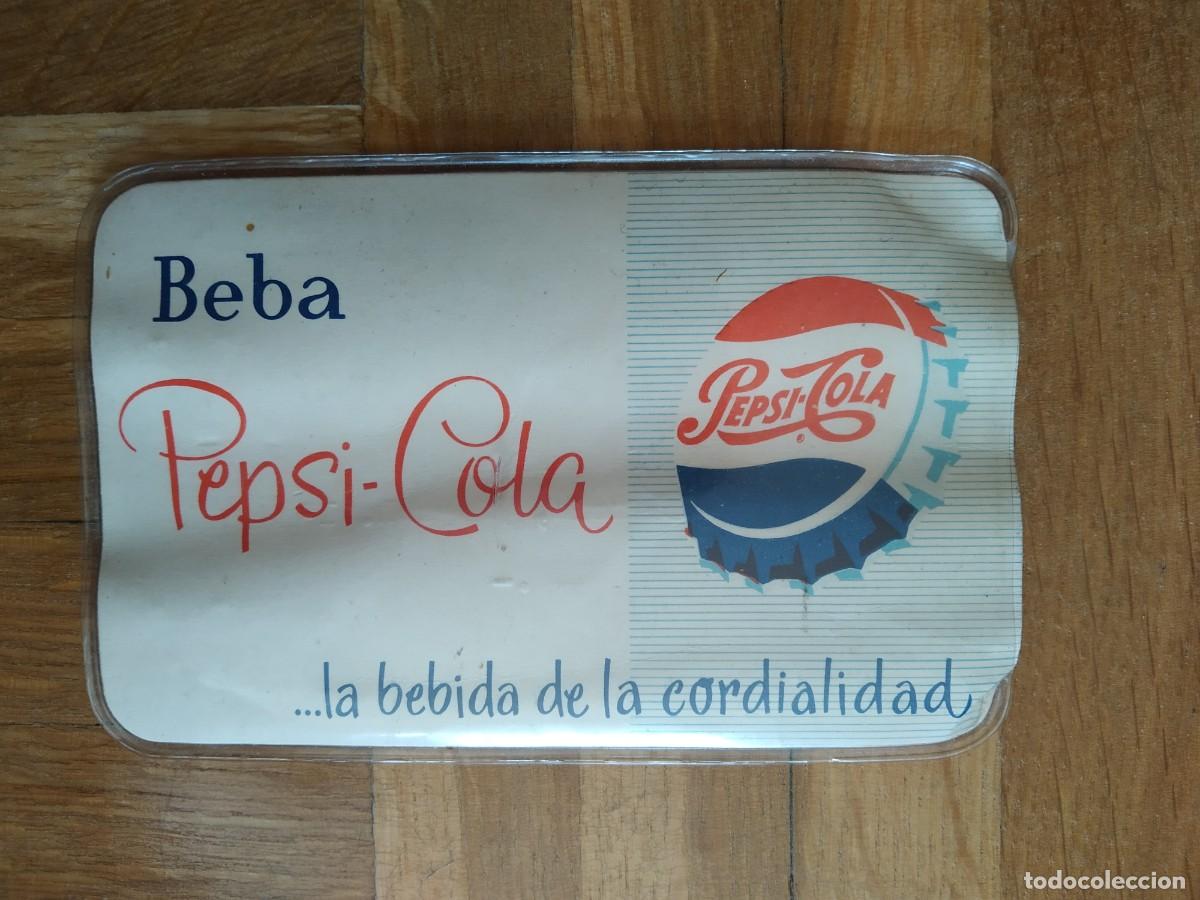 Colecionismo de Coca-Cola e Pepsi: CARNET AMIGO DE PEPSI - COLA . EL TITULAR QUEDA AUTORIZADO A VISITAR LA PLANTA Y DEGUSTAR PEPSI COLA