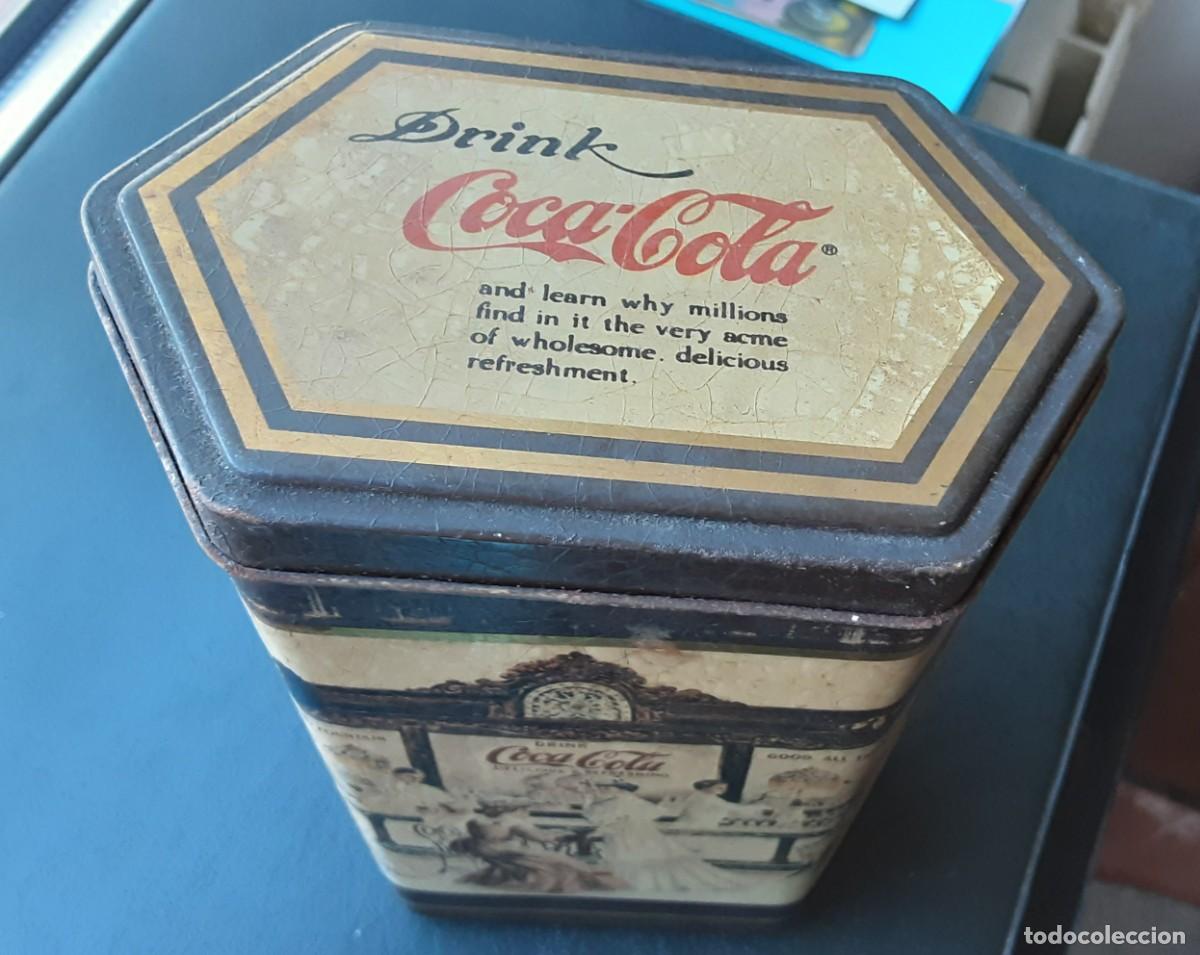 Colecionismo de Coca-Cola e Pepsi: Antigua lata decorada de Coca-Cola