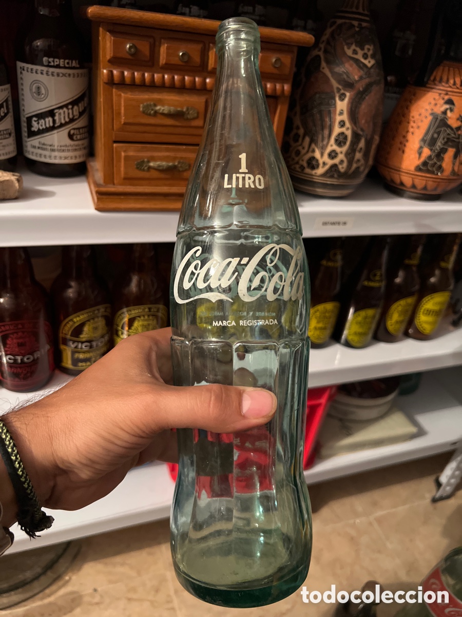 Coleccionismo de Coca-Cola y Pepsi: ANTIGUA BOTELLA DE COCA COLA DE 1 L litro - Foto 1