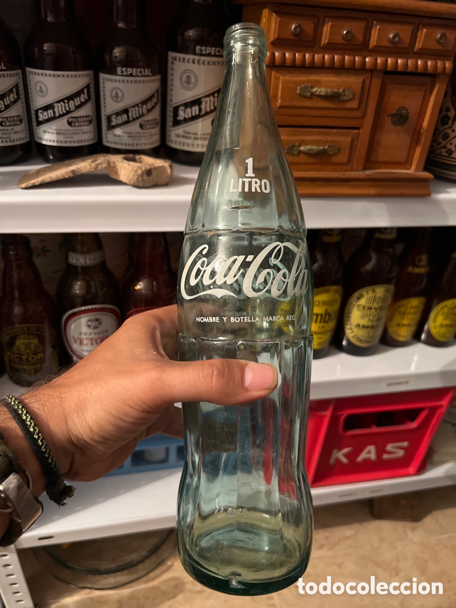 Coleccionismo de Coca-Cola y Pepsi: ANTIGUA BOTELLA DE COCA COLA DE 1 L litro - Foto 2
