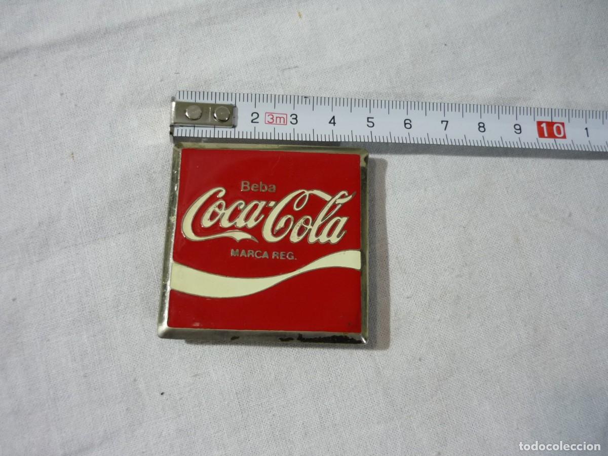 Coleccionismo de Coca-Cola y Pepsi: Chapa de coca-cola de 2 alfileres - Foto 4