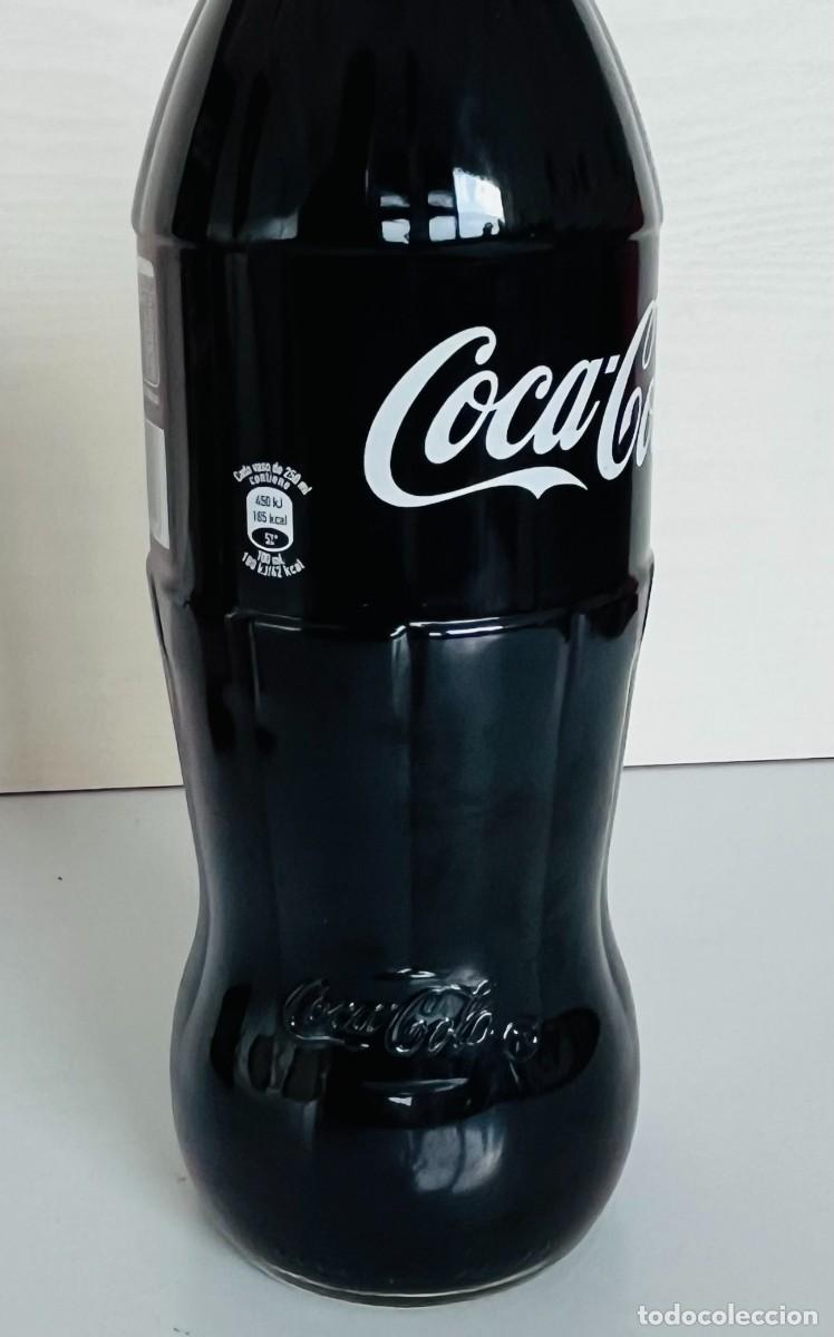 Coleccionismo de Coca-Cola y Pepsi: Botella de vidrio de Coca Cola 2017 - Foto 4