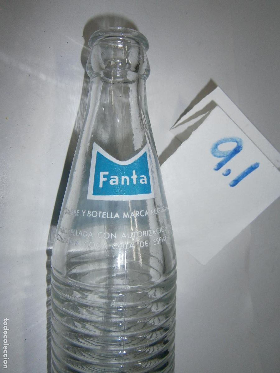 Coleccionismo de Coca-Cola y Pepsi: ANTIGUA BOTELLA FANTA - Foto 3