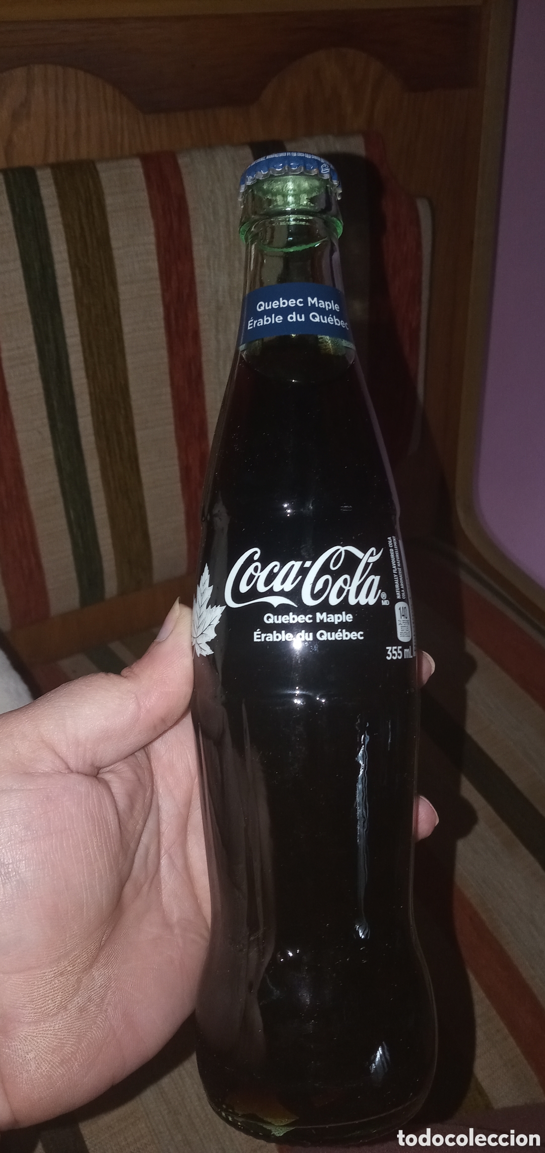 Coleccionismo de Coca-Cola y Pepsi: Botella de Coca-Cola edion arce Canad&aacute; - Foto 1