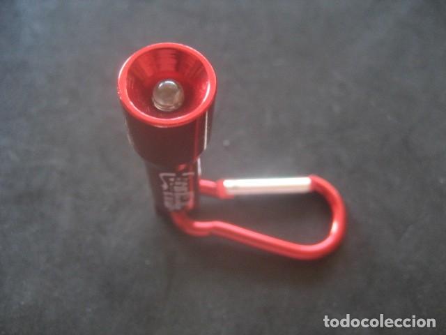 Coleccionismo de Coca-Cola y Pepsi: LLAVERO LINTERNA COCA-COLA - Foto 3