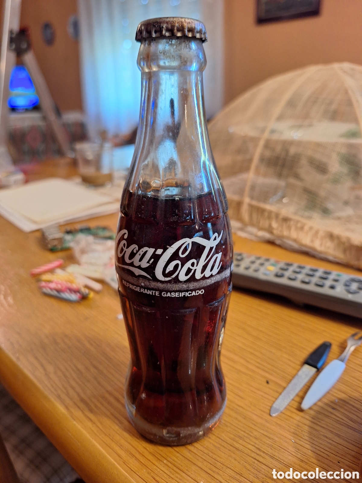 Coleccionismo de Coca-Cola y Pepsi: Botella coca cola con l&iacute;quido - Foto 1
