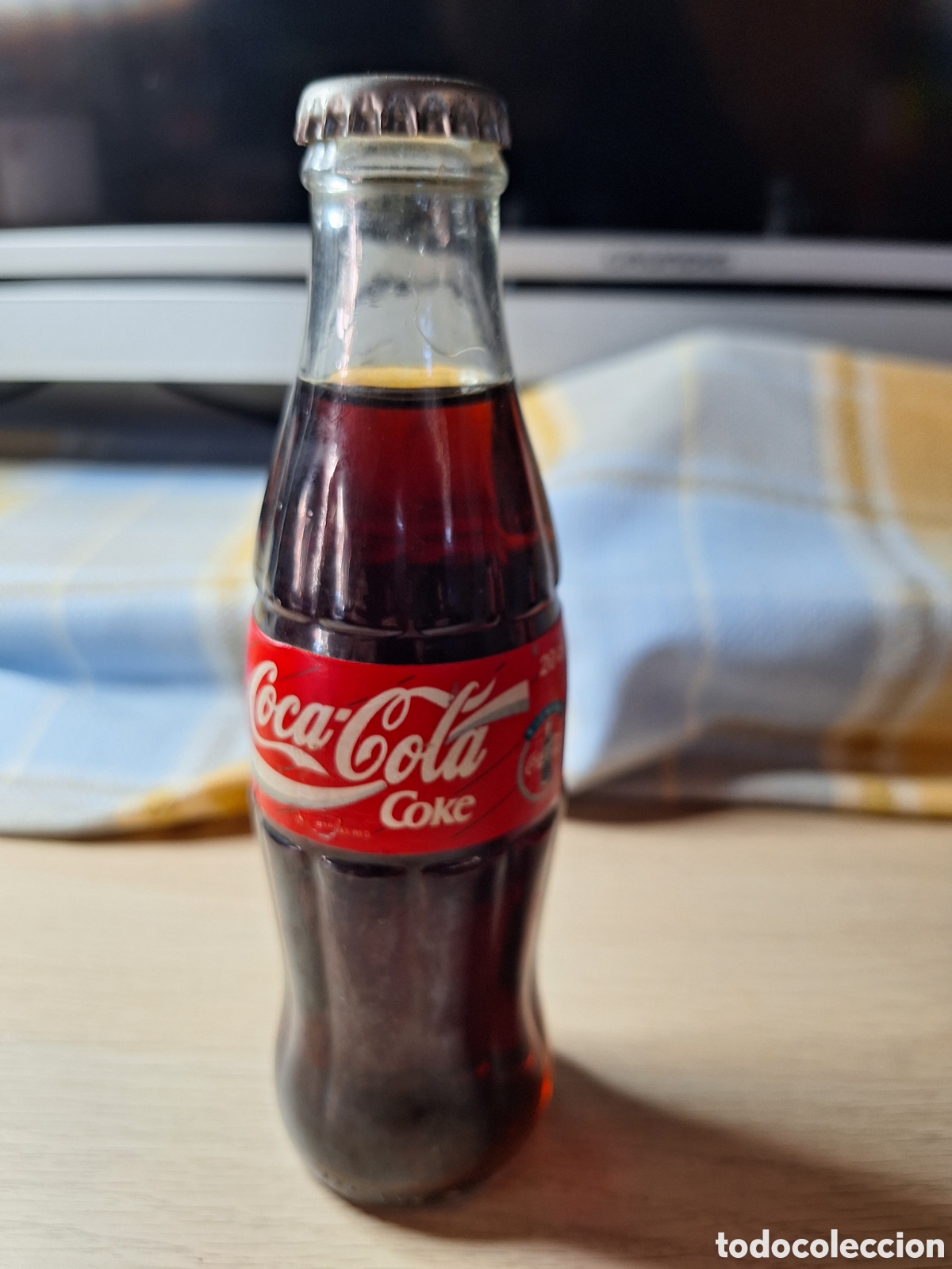 Coleccionismo de Coca-Cola y Pepsi: Botellin coca-cola error etiquetaje. - Foto 1