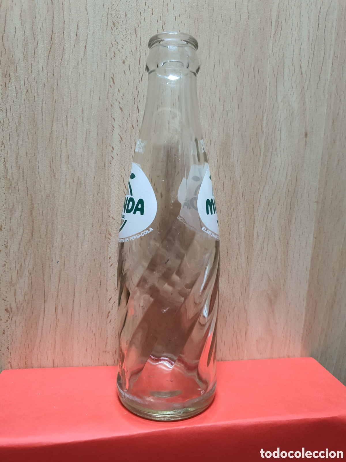 Coleccionismo de Coca-Cola y Pepsi: Antigua botella de Mirinda - Foto 2