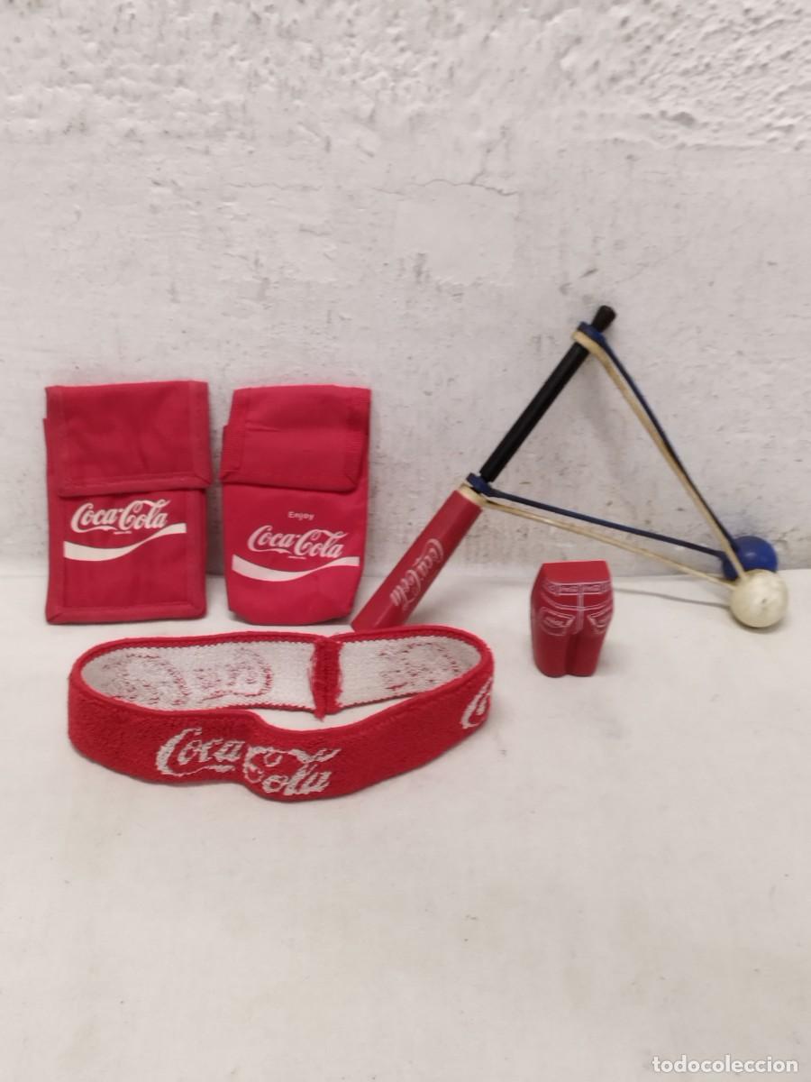 Coleccionismo de Coca-Cola y Pepsi: Lote de 5 articulos de publicidad CocaCola. Bolsitos, juguete, abridor botellas chapas, cinta toalla