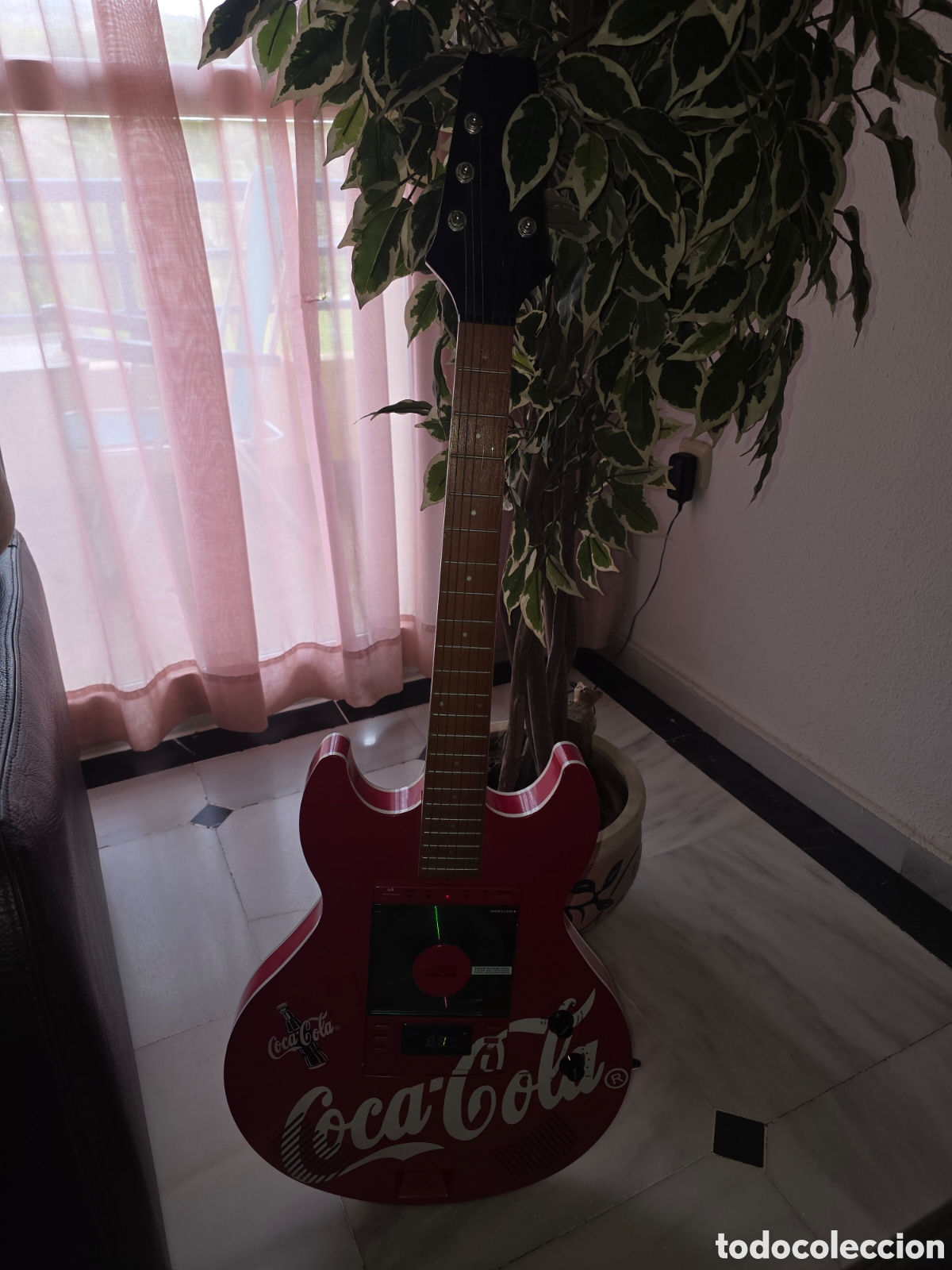 Coleccionismo de Coca-Cola y Pepsi: Guitarra promocional coca cola radio cd