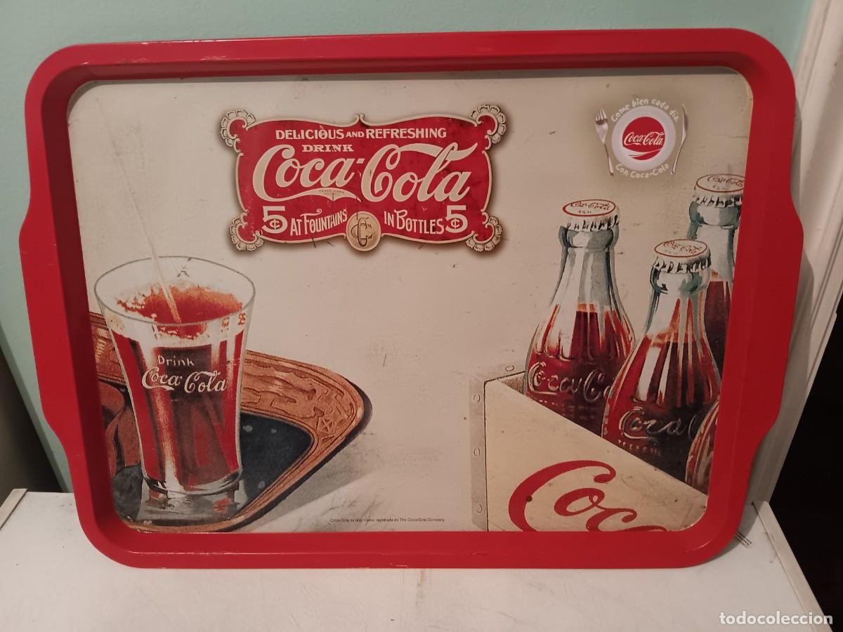 Coleccionismo de Coca-Cola y Pepsi: Bandeja met&aacute;lica colecci&oacute;n Coca-Cola