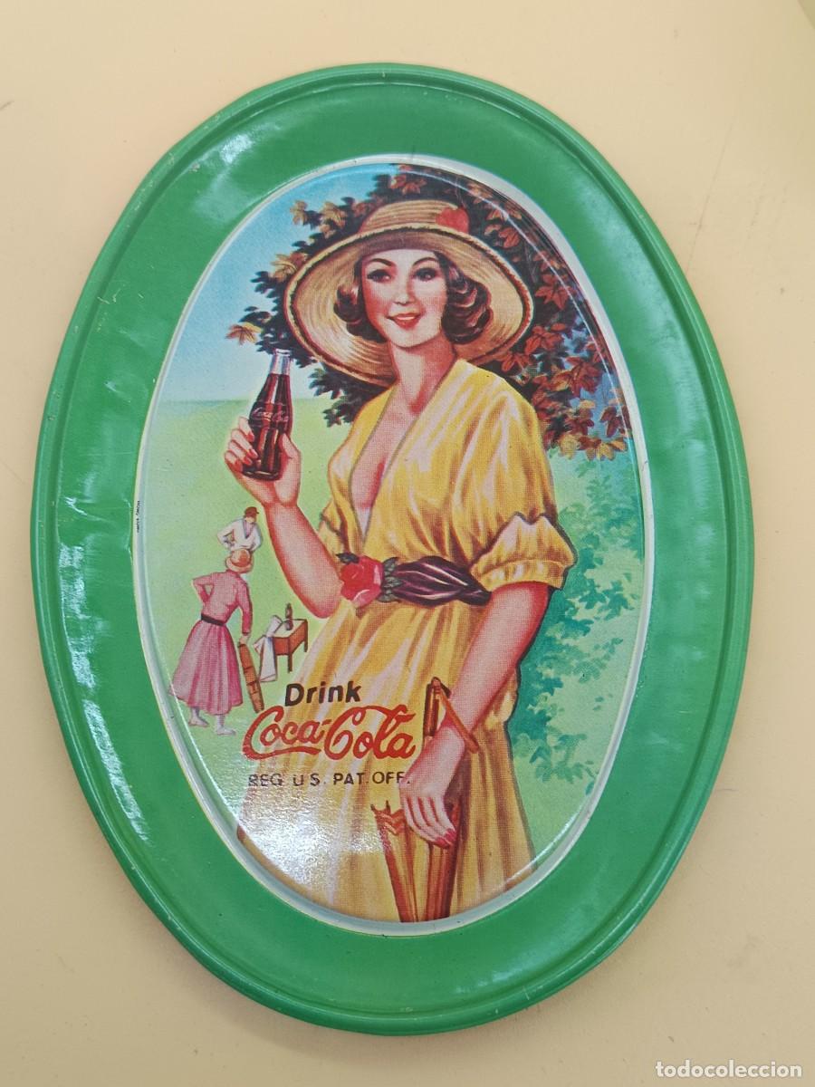 Coleccionismo de Coca-Cola y Pepsi: BANDEJA METALICA OVALADA DE COCA-COLA 11X15,5
