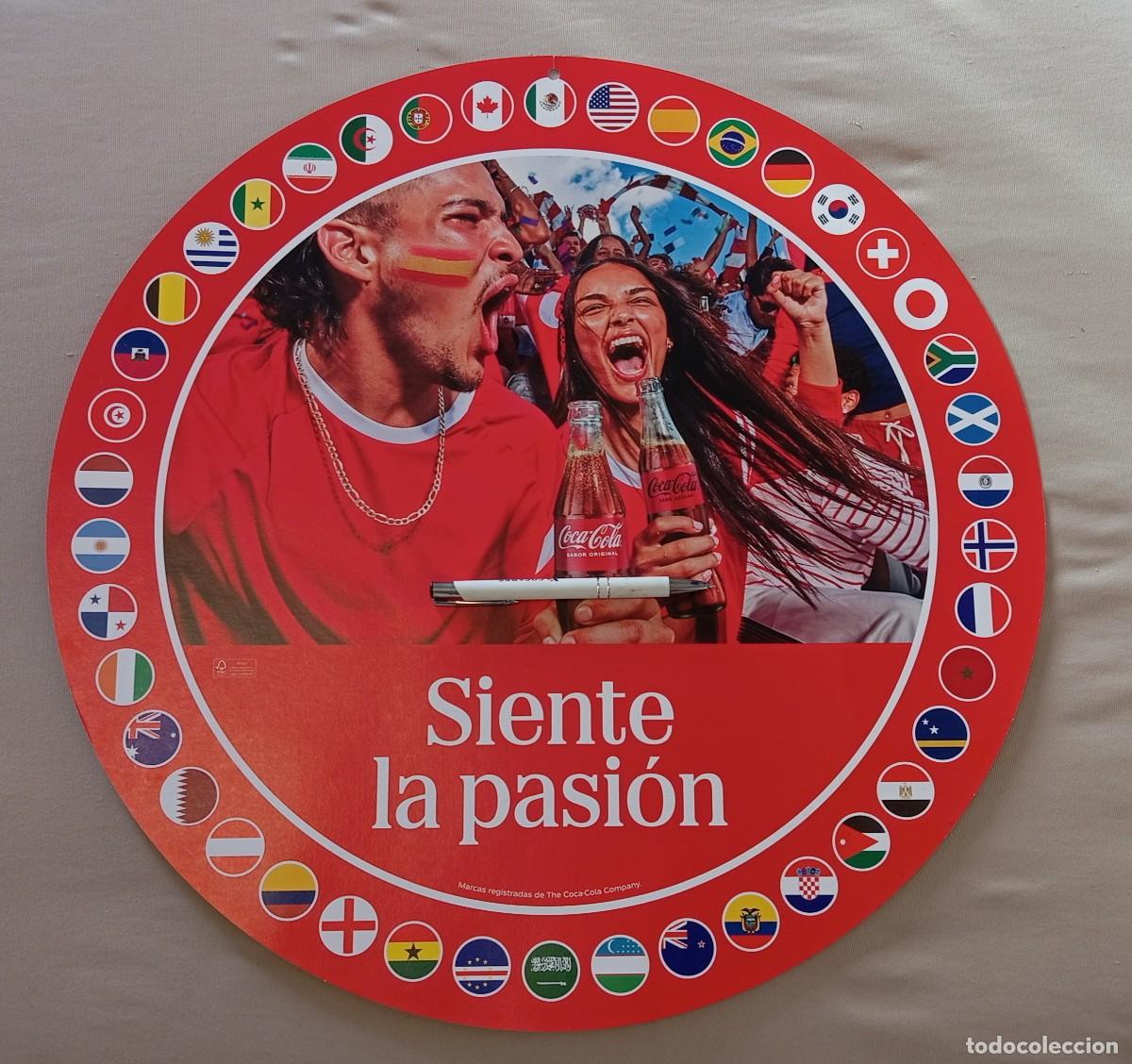 Coleccionismo de Coca-Cola y Pepsi: Exclusivo cartel cart&oacute;n 50 cm comercios ESPA&Ntilde;A COCA COLA FIFA WORLD CUP 2026. F&Uacute;TBOL COCACOLA