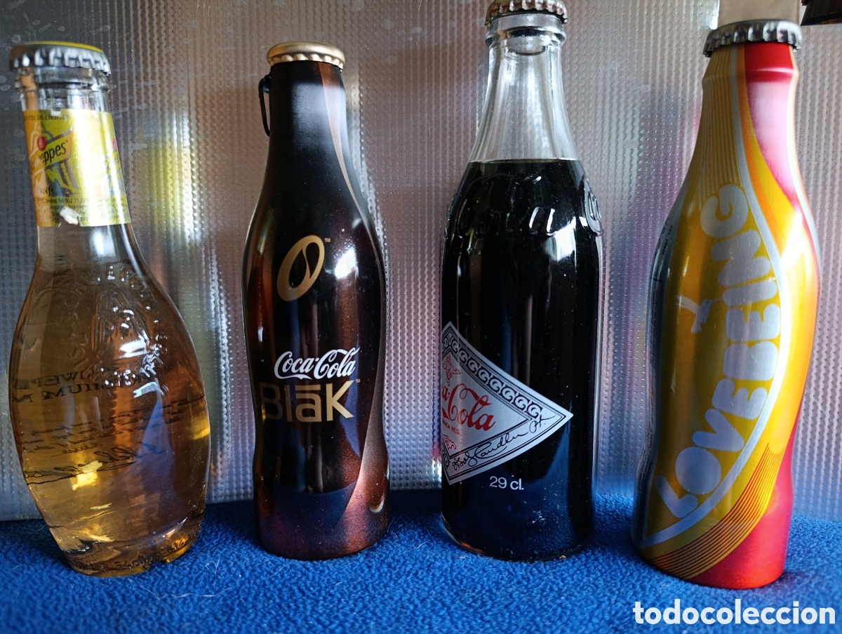 Coleccionismo de Coca-Cola y Pepsi: 4 botellas de colecci&oacute;n , Cocacola y Schweppes sin abrir , a&ntilde;o1982