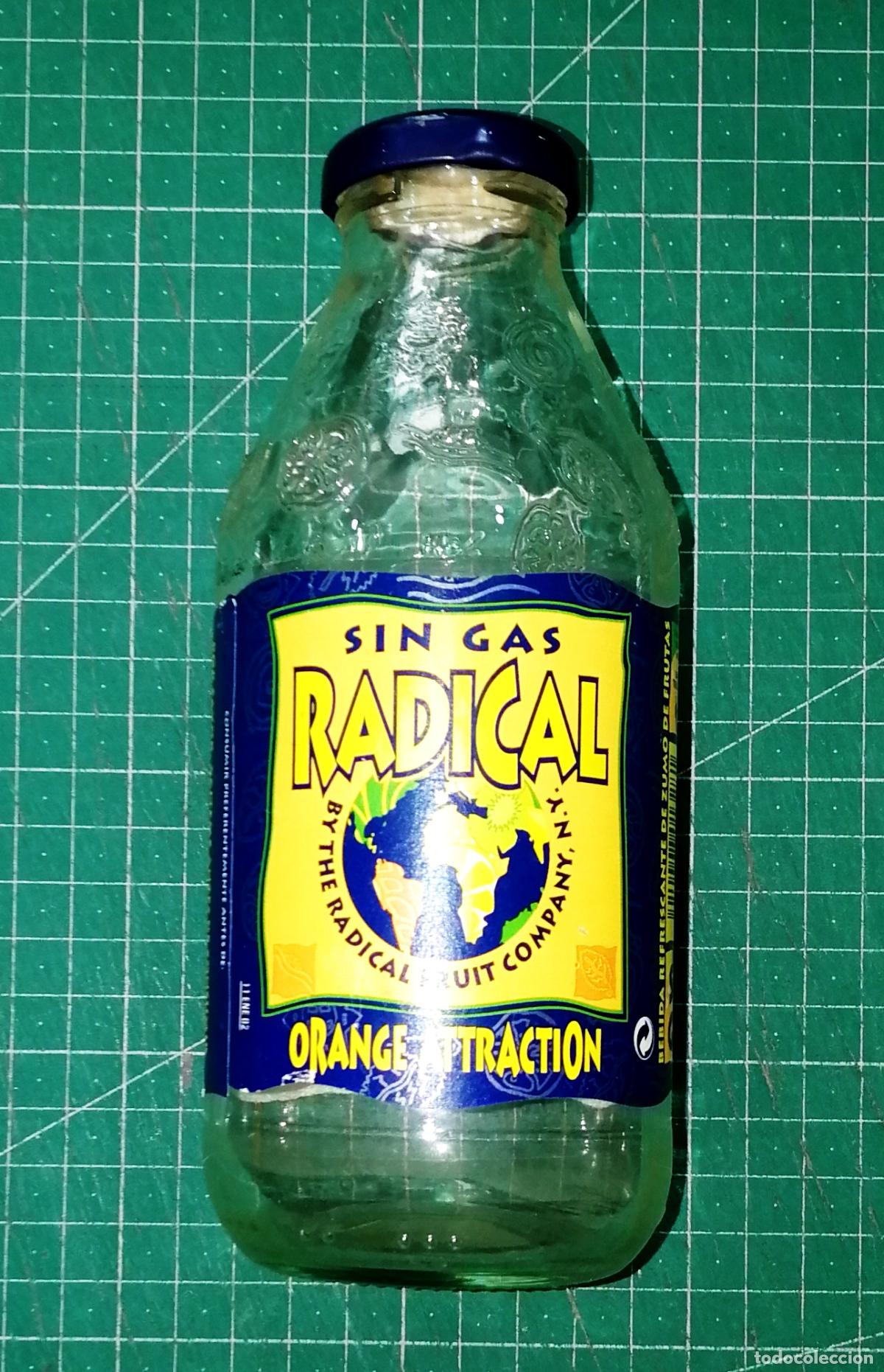 Coleccionismo de Coca-Cola y Pepsi: BOTELLA REFRESCO. RADICAL FRUIT COMPANY. ORANGE ATTRACTION. Con tap&oacute;n original / PEPSI-COLA COMPANY