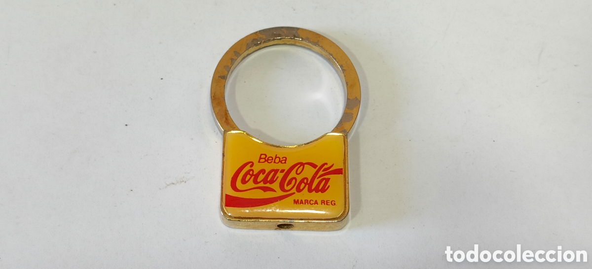 Coleccionismo de Coca-Cola y Pepsi: LLAVERO PUBLICITARIO BEBA COCA COLA (Con Peque&ntilde;as Faltas)