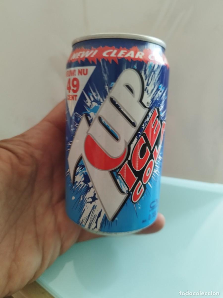 Coleccionismo de Coca-Cola y Pepsi: Lata vac&iacute;a 7 Up Ice Cola de 1995, una rara edici&oacute;n de refresco cola transparente lanzada por Pepsi.