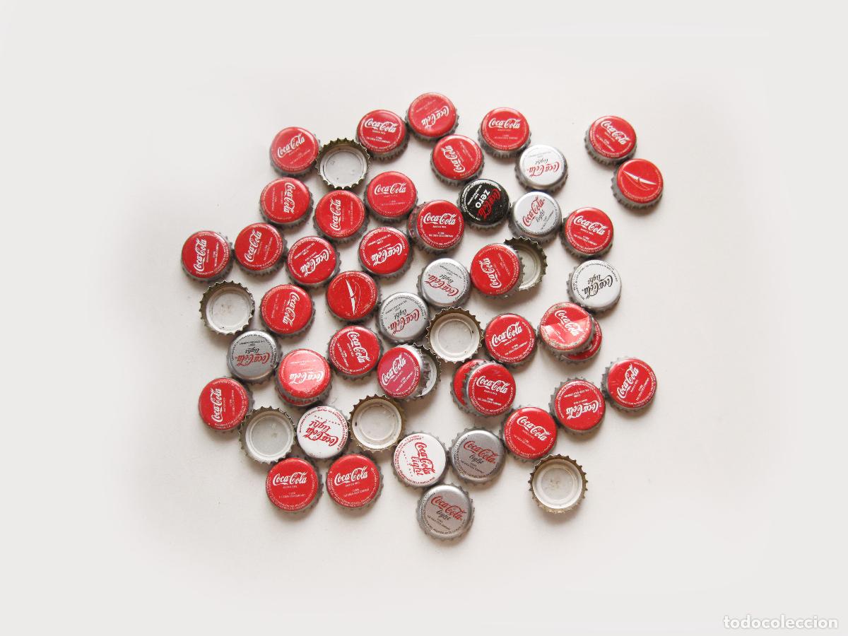 Coleccionismo de Coca-Cola y Pepsi: LOTE DE 54 CHAPAS DE COCA COLA. TAP&Oacute;N CORONA