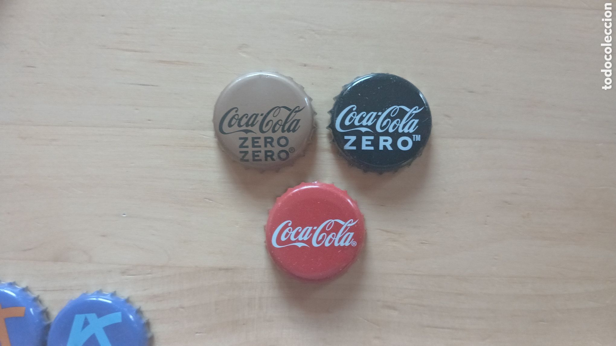 Coleccionismo de Coca-Cola y Pepsi: 3 chapas tap&oacute;n corona coca cola