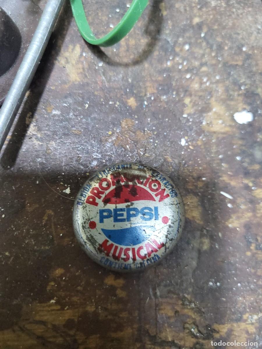 Coleccionismo de Coca-Cola y Pepsi: Chapa tapon pepsi Corona Promoci&oacute;n Musical