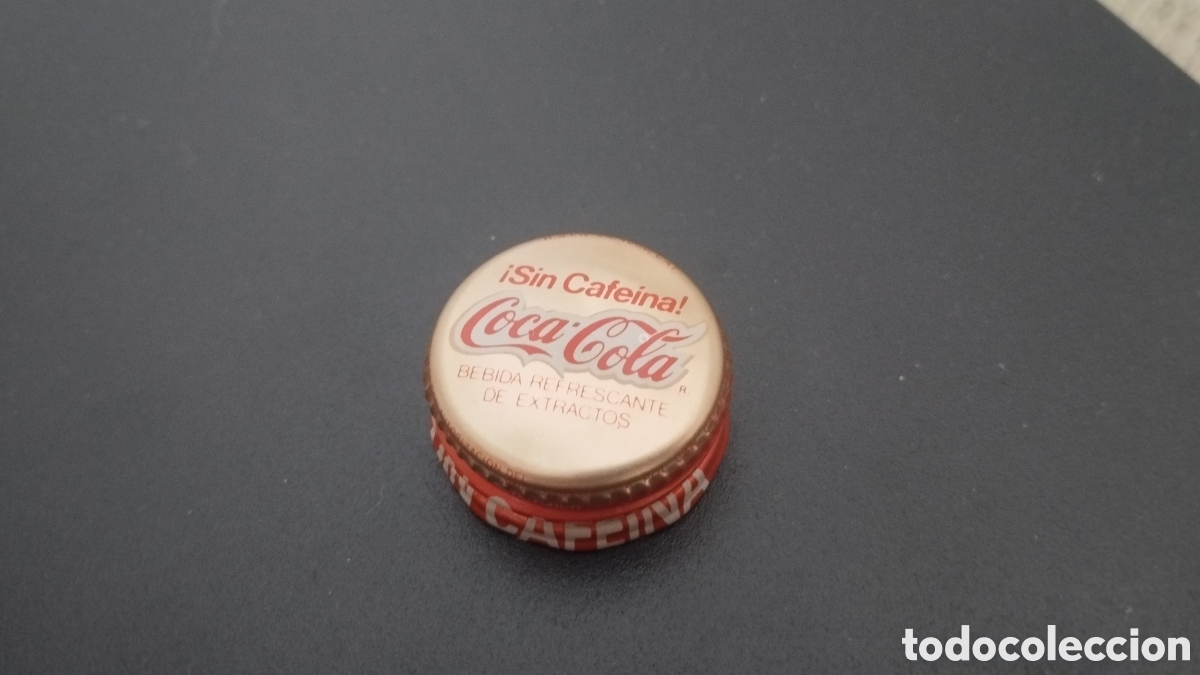 Coleccionismo de Coca-Cola y Pepsi: Antiguo tap&oacute;n chapa rosca Coca-Cola sin cafe&iacute;na muy buen estado 1986
