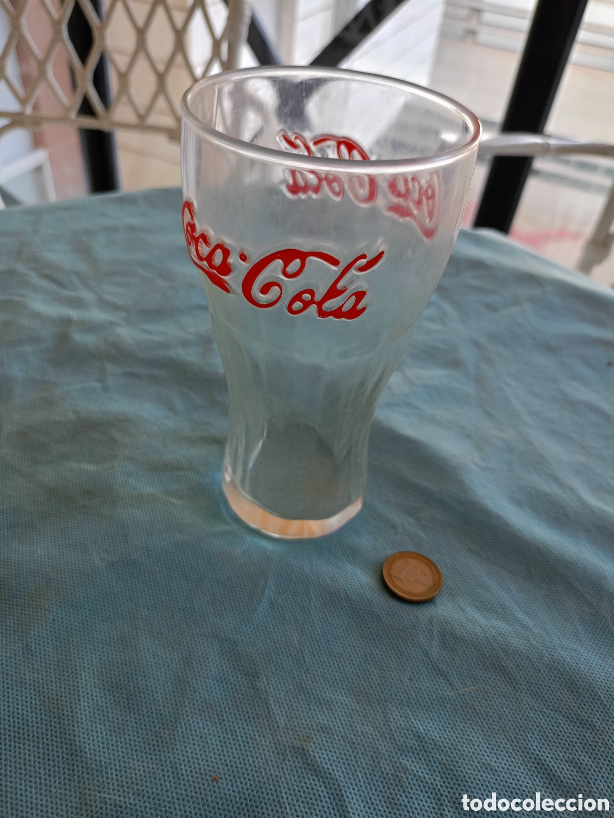 Coleccionismo de Coca-Cola y Pepsi: ANTIGUO VASO DE COCA-COLA TEXTO EN RELIEVE ROJO