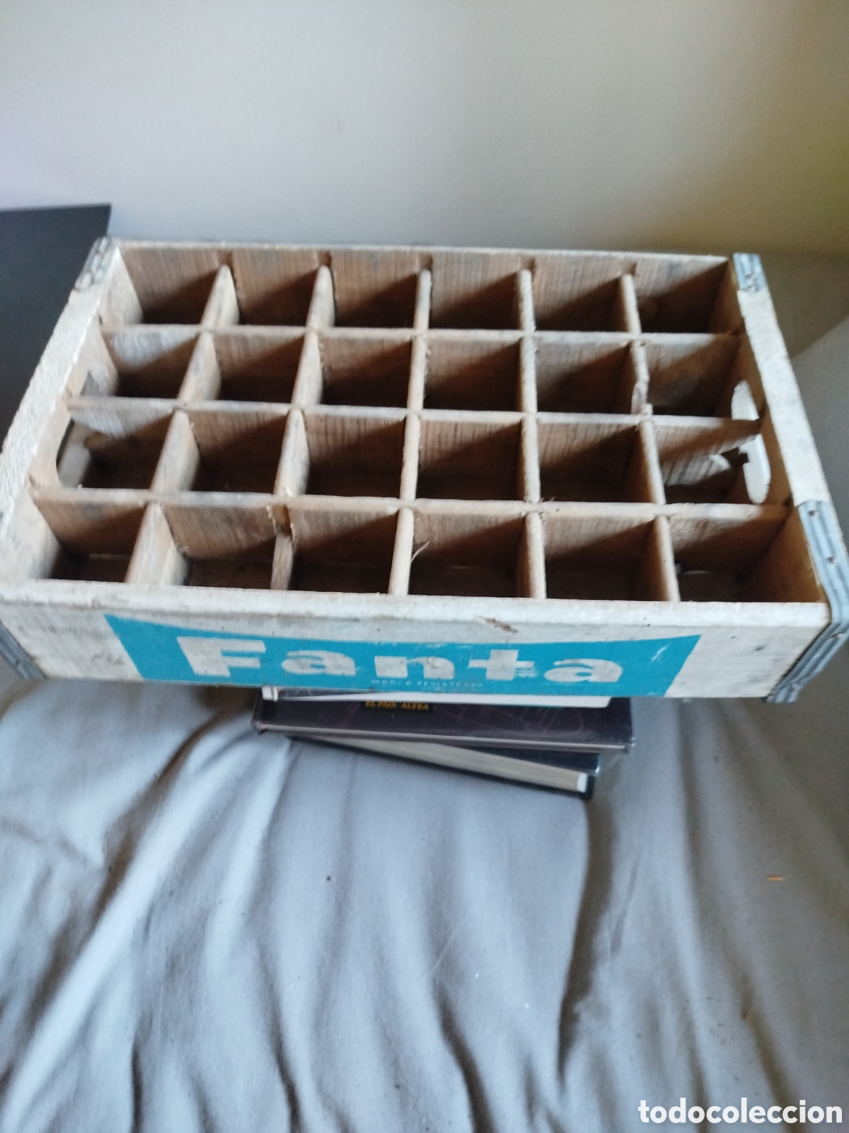 Coleccionismo de Coca-Cola y Pepsi: Antigua caja madera Fanta